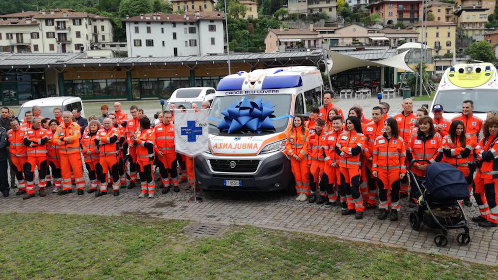 15 persone abilitate all'uso del defibrillatore grazie alla Croce Blu