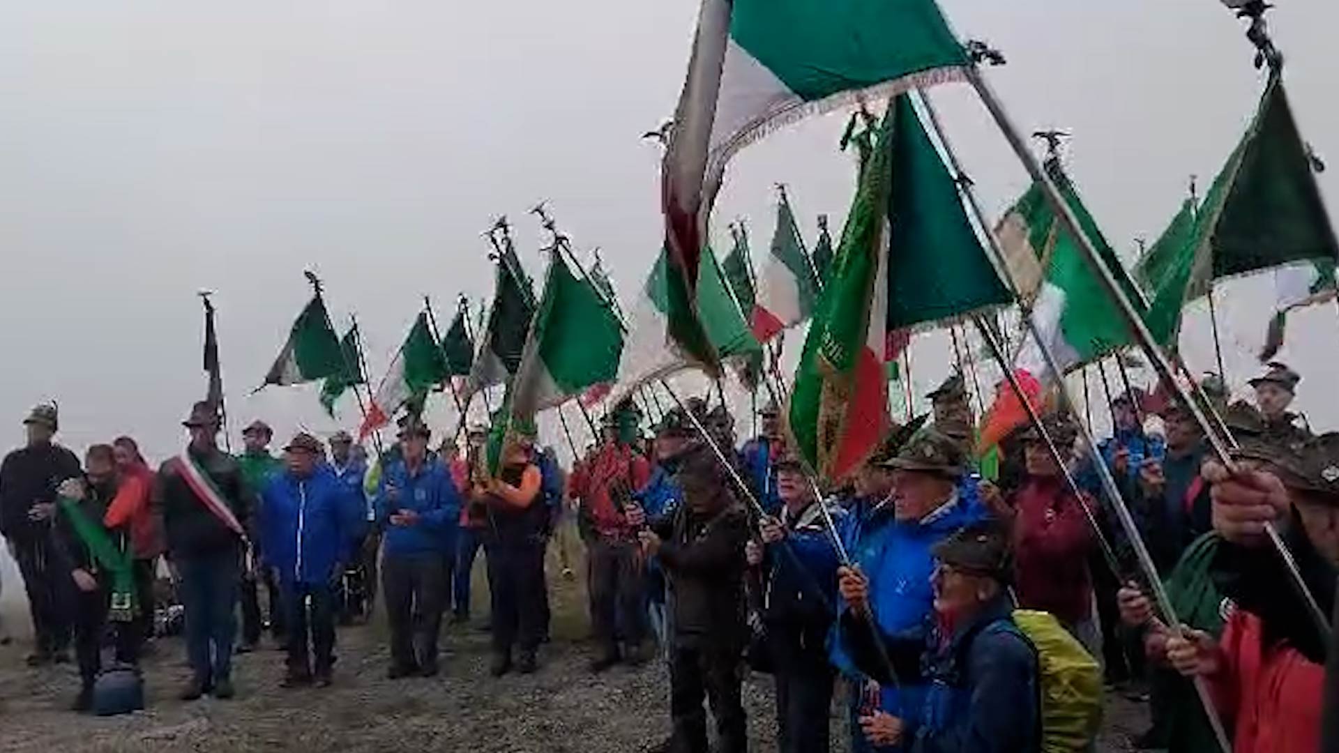 Alpini al Redentore, in 300 sul Guglielmo