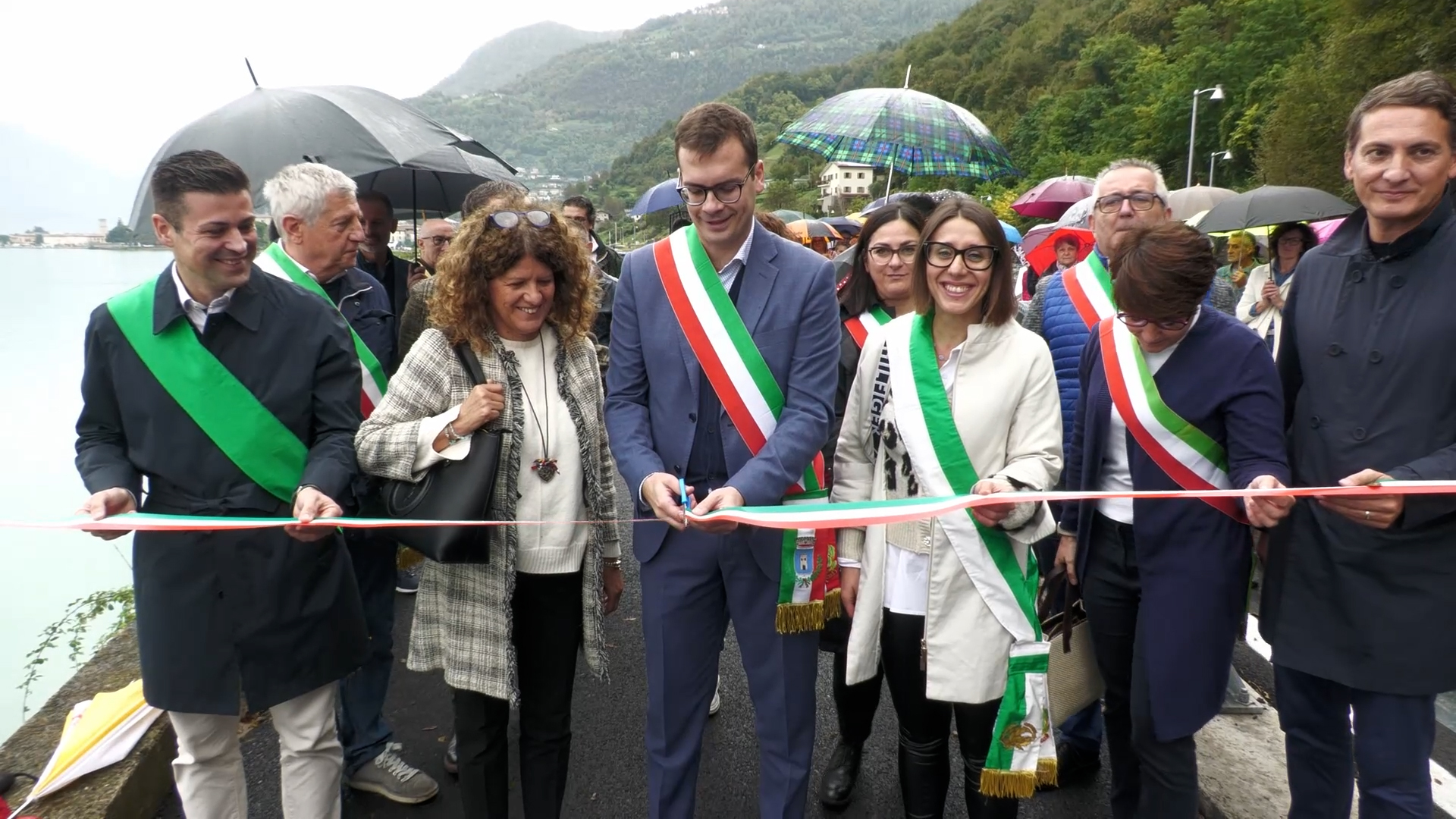 Pisogne: inaugurata la ciclabile delle polemiche